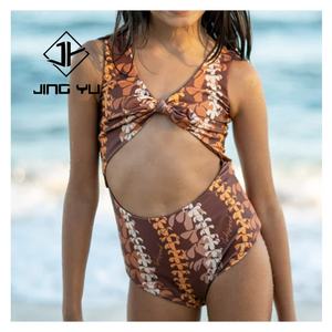 Traje de Baño de una Pieza para Niñas, Diseño Hawaiano, Tejido Reciclado, Impresión Personalizada a Doble Cara, 2024 - Product Image 3