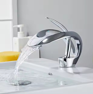 Grifo de Lavabo Moderno Artístico Tipo Cascada, de Latón Pulido, con Monomando de Cerámica, Montaje en Cubierta, el Más Vendido en TikTok - Product Image 4