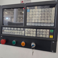 Torno CNC CK6180 de Alta Resistencia, Horizontal, con Opciones de Longitud de 1000-3000 mm para Procesamiento de Metales