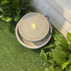 Fontaine de jardin extérieure Quanfangyuan gris clair 36,5x36,5x25,5cm, élément aquatique durable pour la décoration de cour et de balcon - Product Image 4
