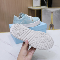Sneakers de luxe pour homme en cuir de crocodile – Bleu clair, cuir verni avec semelle épaisse à coussin d'air, doublure en cuir de veau pour plus de confort