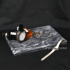 침대에서 아침 식사를 제공하는 데 사용되는 미니멀리스트 대리석 트레이, 화장대에 보석 정리하거나 거실에 장식품을 전시하는 데 사용됩니다. - Product Image 2