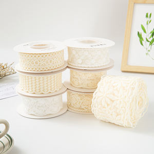 ริบบิ้นลูกไม้โพลีเอสเตอร์แบบกลวงและโบว์ผูกผมสำหรับตกแต่งชุดในงานคริสต์มาส งานแต่งงาน งานวันเกิด และการจัดดอกไม้ - Product Image 2