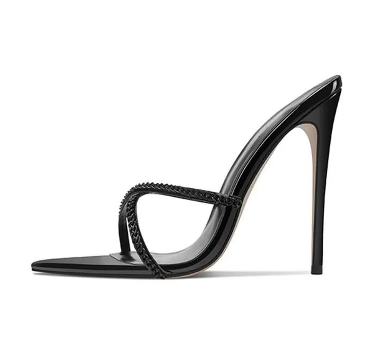 Chaussures Femmes New Design Cross Strap Metal Chain Summer High Heel Sandals Pointed Toe Stilettos Ladies Heels for Women