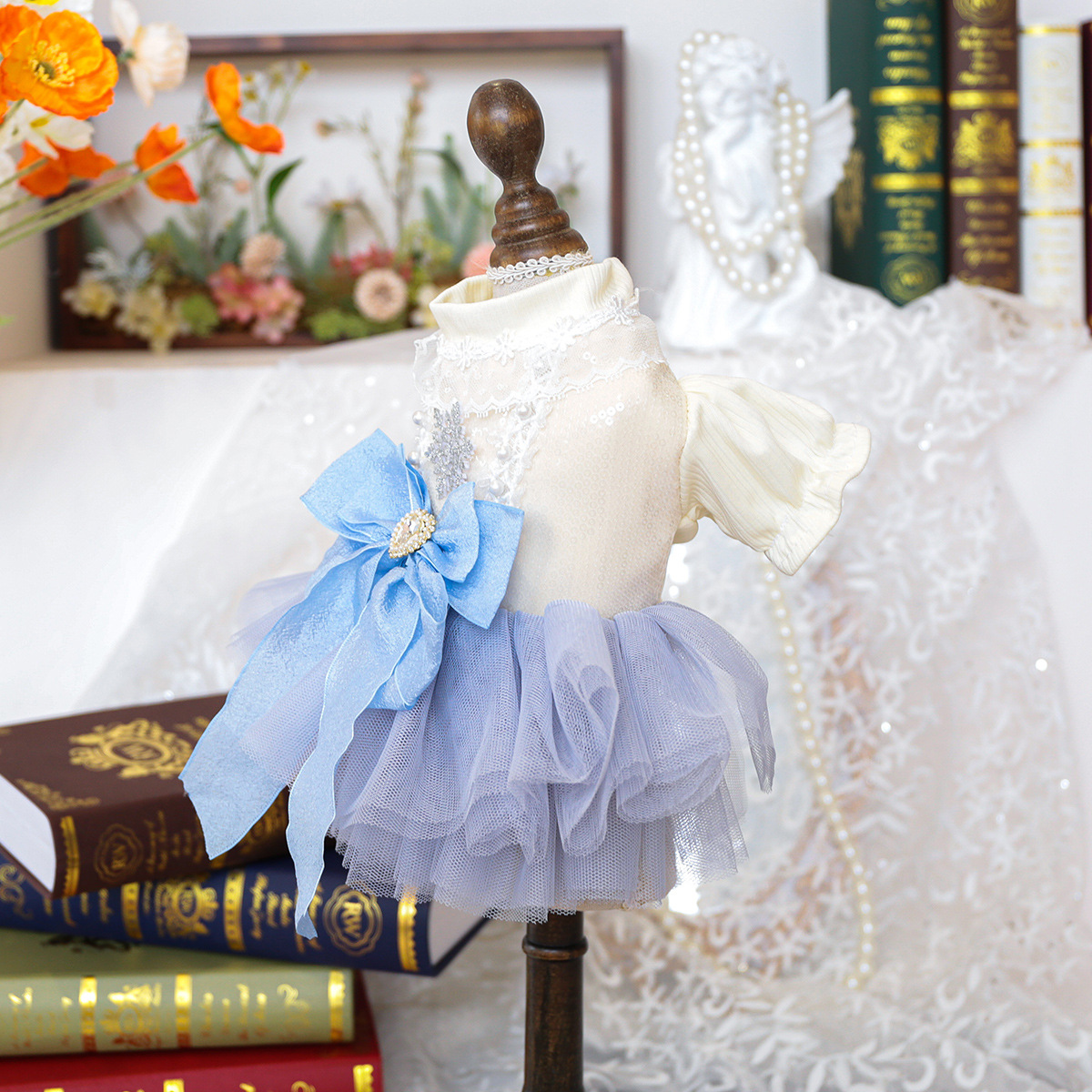 Princess Dog Dress with Giant Lace Bow - White & Light Blue Tulle 2-Leg  Gown, Cute Round Neck Snap Closure Summer Party Outfit| Alibaba.com