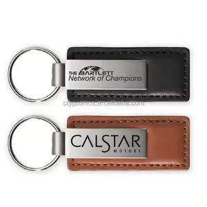 Cadeau promotionnel porte-clés de voiture personnalisé Logo en relief gravure laser porte-clés porte-clés en cuir Pu porte-clés en cuir en métal