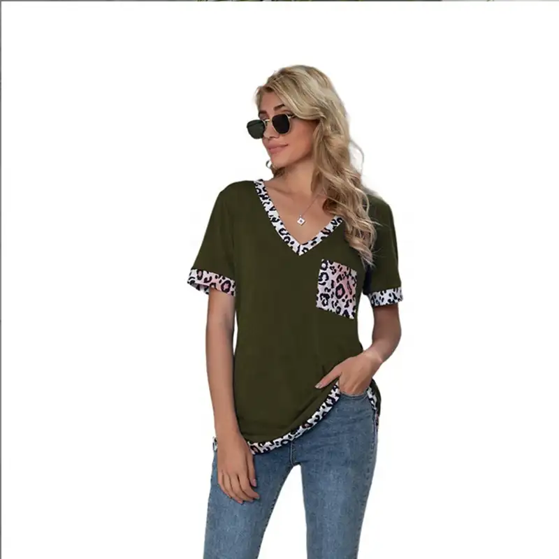 トレンディな夏の女性半袖トップヒョウ柄パッチワークTシャツ女性VネックTシャツポケット付き