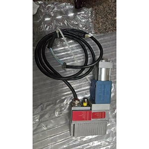 วาล์วเซอร์โว Moog รุ่น D636-388A-0002 10 ลิตร/นาที 24 โวลต์ดีซี ควบคุมด้วยระบบไฮดรอลิก - Product Image 3