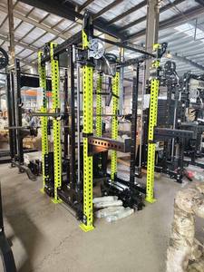 Appareil d'entraînement fonctionnel 6 postes avec fonction Lat Pulldown/Rameur <span class=keywords><strong>basse</strong></span>, attache de câble et double colonne de poids sélectionnables - Product Image 1