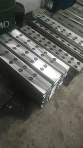 Plaques de friction durables pour plateaux de guidage de foreuse rotative robuste (type <span class=keywords><strong>Kelly</strong></span> <span class=keywords><strong>Bar</strong></span>) - Pièces de rechange 50*50*50 - Product Image 5