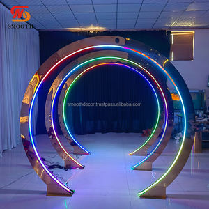 Arco de Metal Dorado Liso con Espejo LED Rectangular para Fondo de Boda, Tamaño Personalizable - Product Image 4