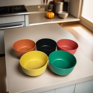 Ciotola in Plastica Impilabile da 35 oz per Microonde e Lavastoviglie, Ideale per Feste, Ramen/Zuppe/Insalate con Coperchi - Product Image 1