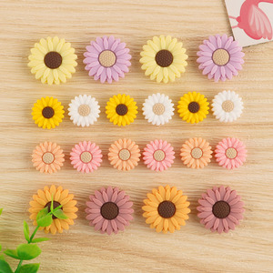 Cuentas de silicona con forma de flor para la fabricación de joyería, 12 colores disponibles, libres de BPA, cuentas sueltas de grado alimenticio. - Product Image 5