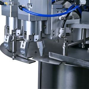 Machine de capsulage BANMO avec pompe magnétique servo à double tête, système de contrôle PLC avec écran tactile en chinois et en anglais - Product Image 6