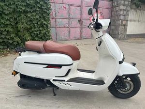 Motocyclettes à pédales Mika Vespas <span class=keywords><strong>150cc</strong></span> en provenance du Jiangsu, Chine, peuvent être expédiées directement par le fabricant pour l'exportation - Product Image 6