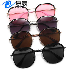 Gafas de Sol Redondas de Metal para Mujer Conchen, Protección UV400, Gafas de Sol de Viaje Modernas, Montura Negra, Lentes de PC - Product Image 3