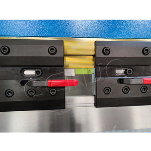 Wc67y Pequeña barra de torsión Freno de prensa hidráulica máquina dobladora CNC de 30 toneladas para acero Metal hierro - Product Image 4