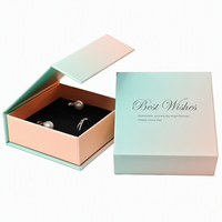 Boîte cadeau haut de gamme avec logo imprimé personnalisé, éponge magnétique, impression quadricolore, menthe, recyclable et biodégradable