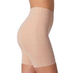 En gros Shorty gainant invisible rembourré pour rehaussement des fesses, taille mi-haute, effet ventre plat, amincissant les cuisses, avec coussinets de fessier - Product Image 3