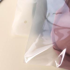 T-shirt Eva personnalisé sacs en plastique à fermeture éclair poly givré pour vêtements chaussures sous-vêtements chaussettes fourrure emballage d'expédition - Product Image 4