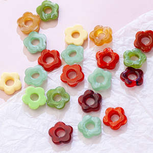 Акриловые бусины в виде цветка - Product Image 2