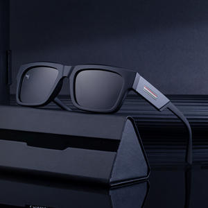 Gafas de Sol Polarizadas Lafite con Marco Cuadrado para Hombre, Protección UV400, Marco de Plástico y Metal Negro, Lentes TAC, Uso en Exteriores - Product Image 4