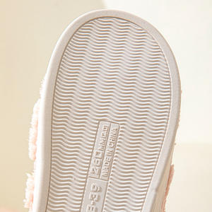 Nouvelle Arrivée – Chaussons d'intérieur doux et chauds pour femme, à plateforme, semelle épaisse, doublure en peluche, antidérapants et amortissants - Product Image 3