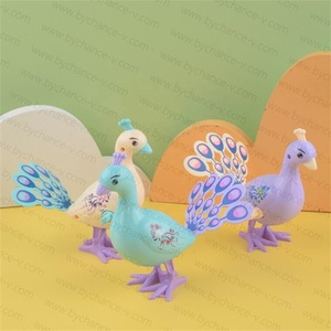 Juguete de Cuerda de Pavo Real Saltarín Clásico para Niños, Regalo Gratis para Parques de Atracciones y Zoológicos, Premio de Animales - Product Image 3