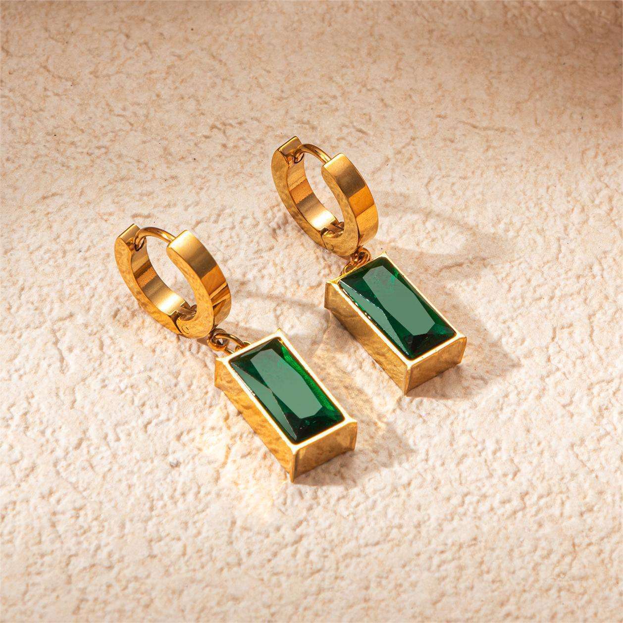 ต่างหูมรกต