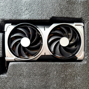 Precio de Fábrica GPU RTX 5070 |   Tarjeta Gráfica para Juegos de Alta Gama al por Mayor, 12GB GDDR7 PCI Express, para Computadora de Escritorio y Portátil, con Ventilador de Refrigeración - Product Image 1