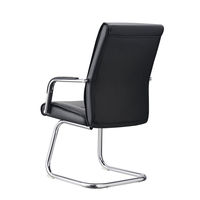 Chaise de bureau ergonomique moderne en cuir noir avec accoudoir fixe et structure métallique pour visiteurs, réceptions, conférences et télétravail