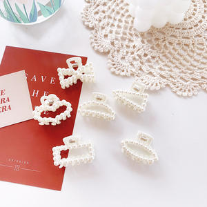 Petite pince à cheveux rétro française en perles pour femmes, style influenceur Instagram, pince élégante pour frange, pince mignonne de style coréen. - Product Image 5