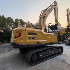 Excavadora Usada XE200GA de Buen Rendimiento, Incluye Motor y Bomba, Usada en Venta - Product Image 4