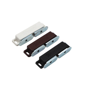 Loquet de porte magnétique en plastique à fixation murale, design minimaliste automatique, options de couleurs noir, marron, blanc - Product Image 2