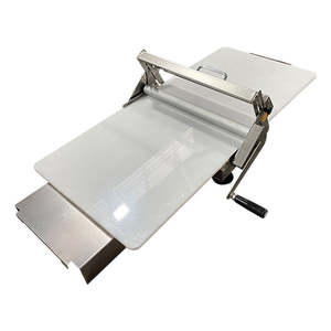Machine de laminage de pâte verticale commerciale essentielle pour la stratification des boulangeries de pâtisserie 520 <span class=keywords><strong>Pain</strong></span> <span class=keywords><strong>Au</strong></span> <span class=keywords><strong>chocolat</strong></span> laminoir de pâte pour - Product Image 2