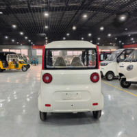 Voiture électrique compacte, quatre portes et quatre sièges, design élégant, vente en gros d'usine, voiture électrique bon marché à 4 roues, mini voiture électrique