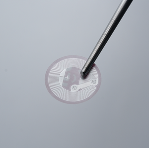 Autocollants NFC à haute fréquence avec puce NTAG213 personnalisée, protocole ISO-1443A, étanches IP68, transparents, laminés en PET/PP - Product Image 2