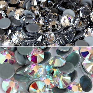 Strass thermocollants Oleeya de haute qualité A4, meilleurs strass DMC transparents, super brillants, en verre, pour tissu et vêtement - Product Image 3