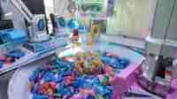Machine à griffes à monnayeur pour 4 joueurs, modèle Wholesale Trend Catch, machine de jeu d'arcade à prix, compatible paiement par carte