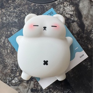 Lampe de nuit en silicone en forme d'ours ronfleur, LED chaude, commande tactile, rechargeable, alimentée par USB, lampe de chambre en forme d'animal A070 - Product Image 2
