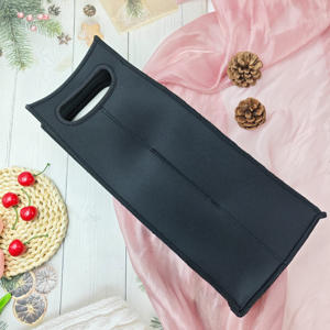 Sac isotherme pour vin à deux bouteilles, réutilisable, avec logo personnalisé, design matelassé en polyester, pour garder au frais - Product Image 2