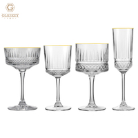 Ensemble de gobelets en cristal de verre transparent, coupe à champagne, verres à cocktail, verre à martini, verre à gin, verres à vin