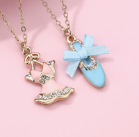 Nouveau Collier Pendentif Ballerine en Diamants Mignons, Accessoire de Bijouterie pour Femme, Cadeau Idéal pour les Chaussures Habillées