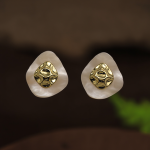 ต่างหูแฟชั่นแบบติดหู สแตนเลส 316L ชุบทอง PVD ทนทาน เป็นมิตรต่อสิ่งแวดล้อม - Product Image 3