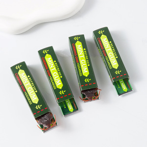 Chewing-gum farceur en forme de tête de cafard réaliste, gadget de farce pratique avec emballage, effet de choc et de surprise - Product Image 1