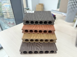 Suelos de ingeniería para exteriores, tableros de cubierta compuestos de plástico y madera, cubierta de WPC <span class=keywords><strong>barata</strong></span>, suelo con textura de madera de teca - Product Image 2