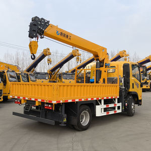 Camion léger 4x2 à prix d'usine avec grue à flèche articulée et grue montée sur camion avec accessoire tarière pour l'installation de poteaux électriques - Product Image 3