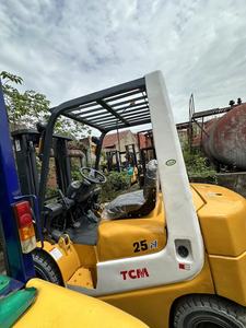 Chariot élévateur diesel robuste d'occasion Vigoshop FD25 de 2,5 tonnes avec mât à trois sections et longueur de fourche de 1254 mm pour la réparation de machines de construction - Product Image 5