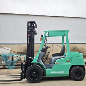 Second Hand Mitsubishi FD35NT 3.5 Ton Diesel Forklift <b>Tool</b> <b>Trolley</b> Used 3 Stage Mast Offroad Mitsubishi Forklift For Sale Price - Product Image 2