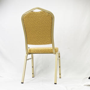 Chaise de salle à manger de luxe personnalisée en tissu rouge avec cadre en or pour hôtel, événement, banquet, mariage, utilisation en extérieur, meubles commerciaux en acier - Product Image 4